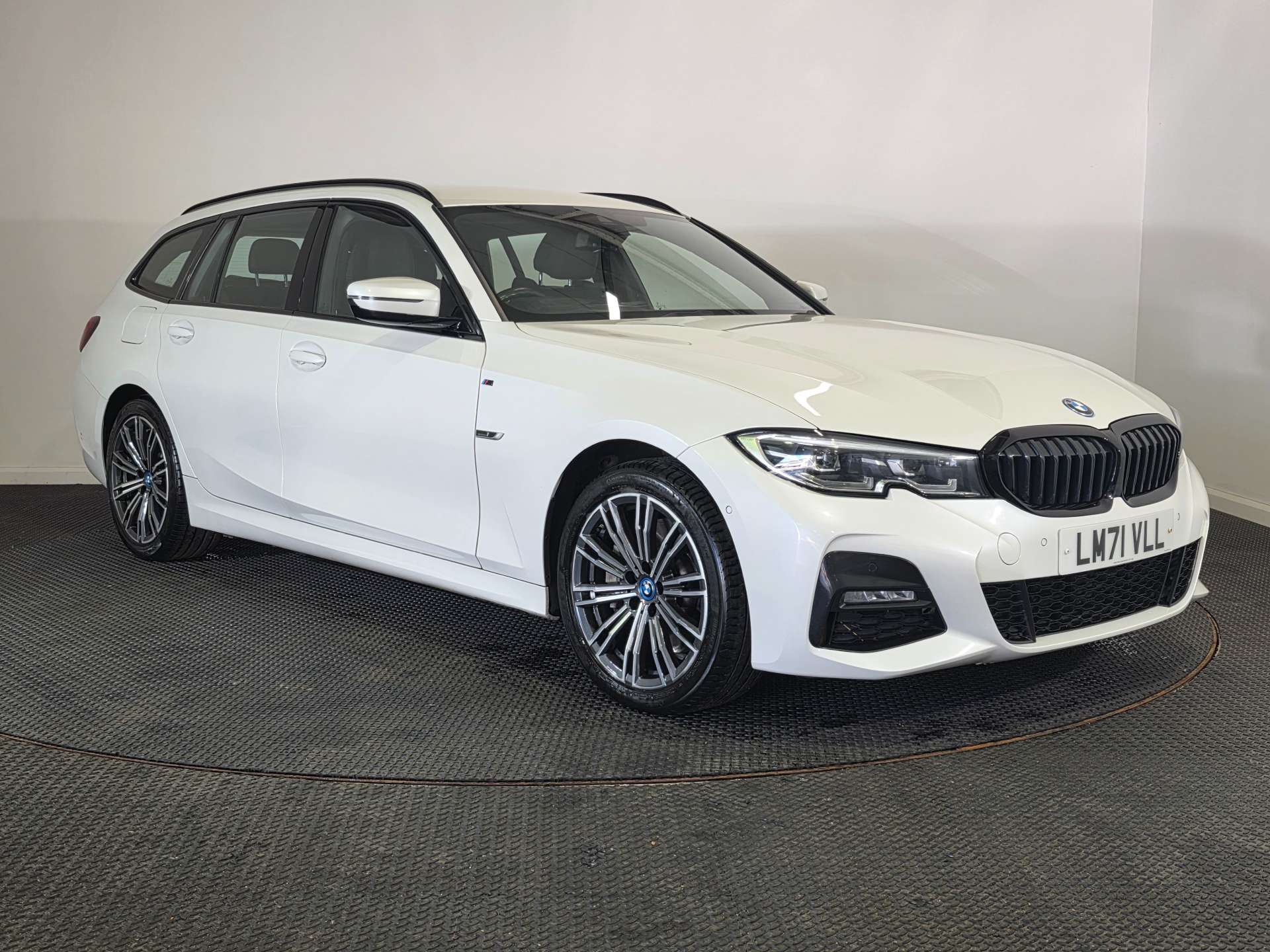2021 BMW 3 Series